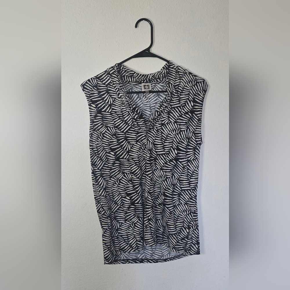Anne Klein Sleeveless Office Blouse Black White Abstract Print Top Size Medium